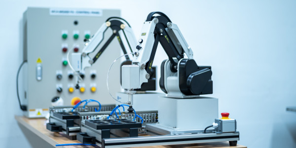 Garras Robóticas a Medida / Manos Robot / Grippers / EOAT Tivissa · Diseño y Construcción de Utillajes para Robots