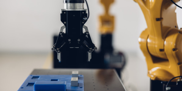 Garras Robóticas a Medida / Manos Robot / Grippers / EOAT Tivissa · Fabricación de Pinzas a medida capaces de manejar piezas geométricas